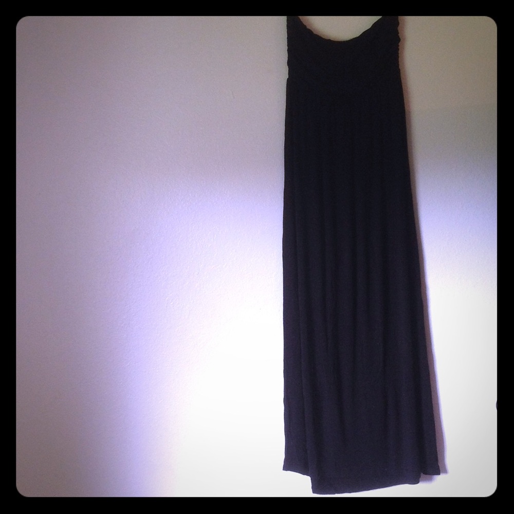Solid black strapless maxi
