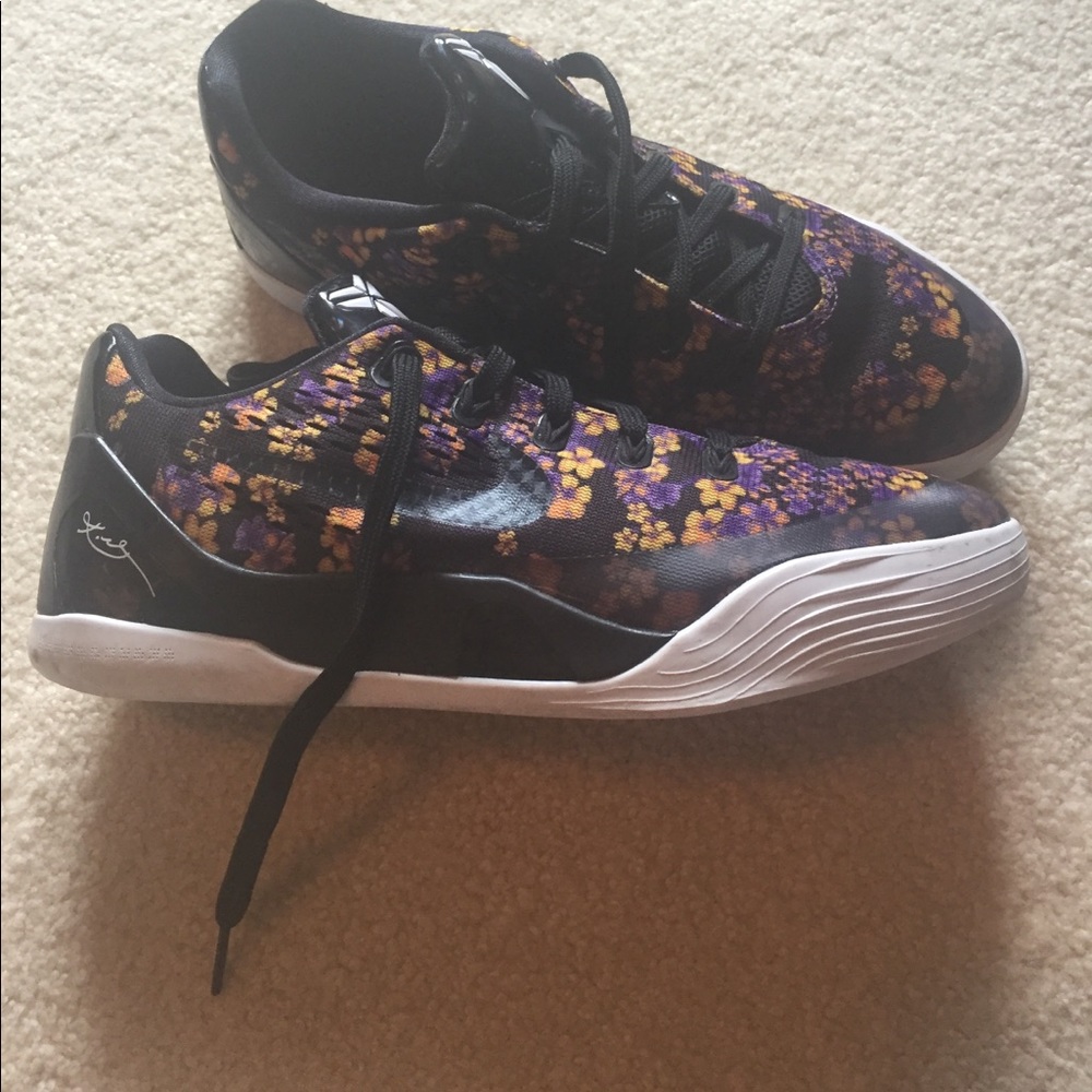 Kobe 9 flower print