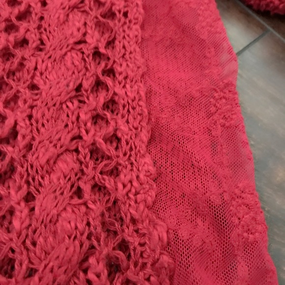 Red crochet sweater - Picture 3 of 3