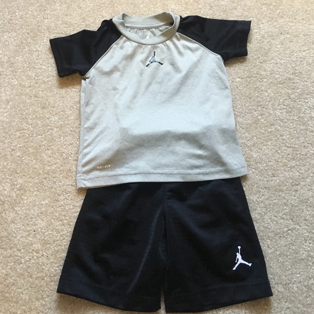 Boys Nike Jordan shorts set