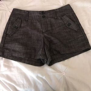Daisy Fuentes grey shorts