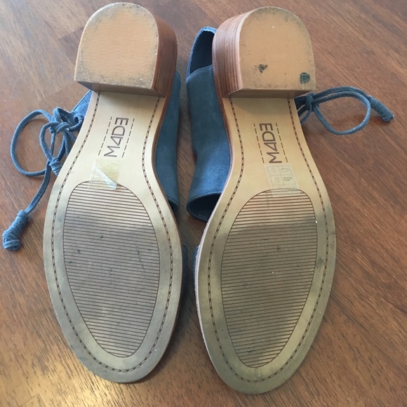 M4D3 Sara Block Heel Sandal in Blue - Picture 5 of 5