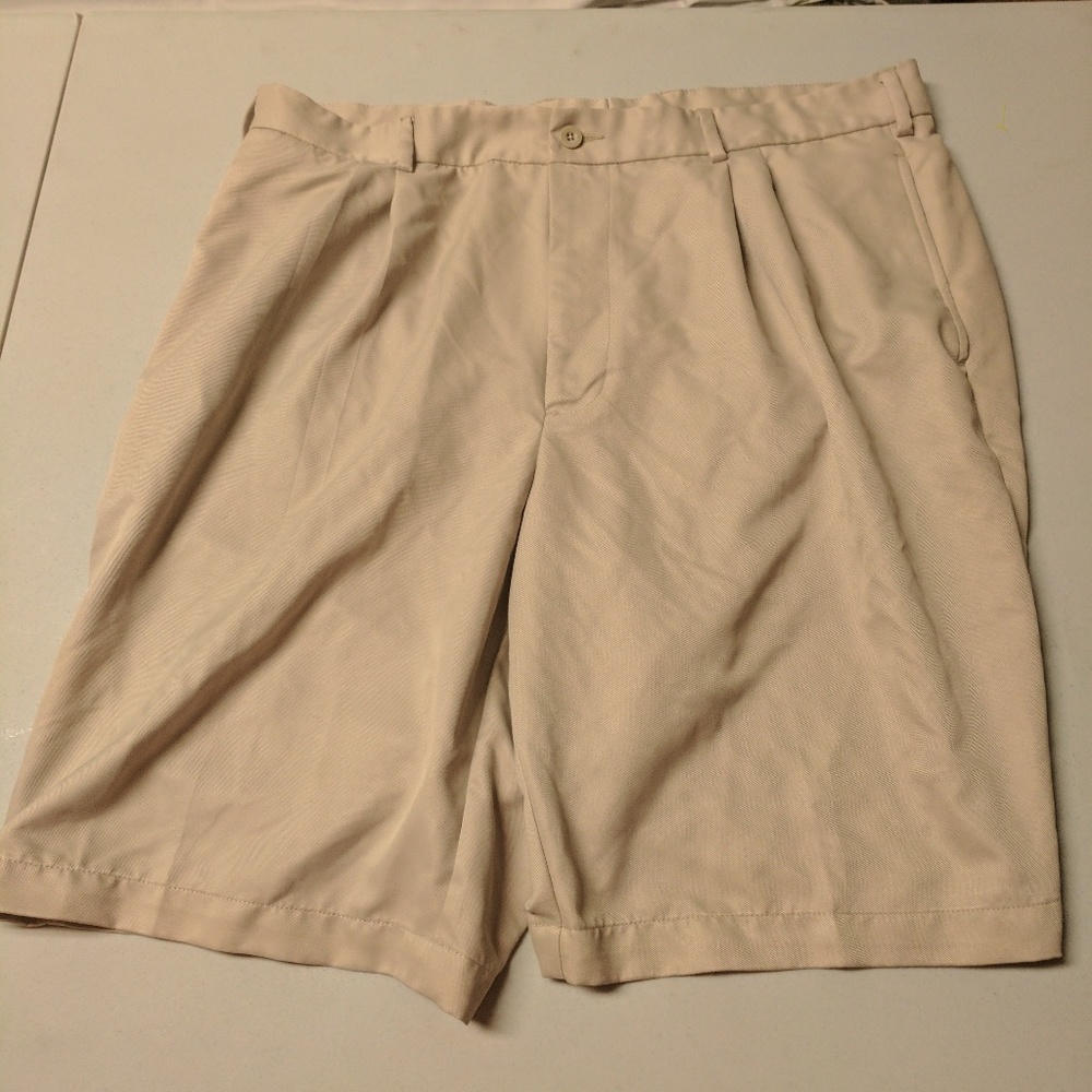 Tommy Armour pleated Casual Golf Shorts Size 38