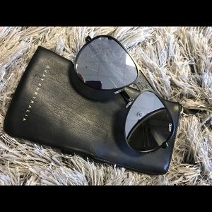 Quay Australia iconic Sunnies