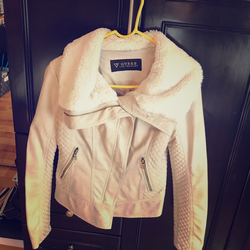Cream fur top guess jacket.