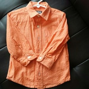 Adorable OshKosh B'gosh boys size 3T button down s