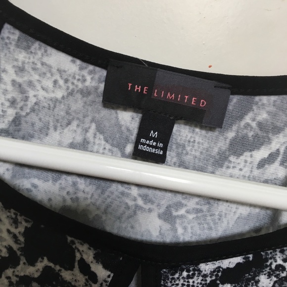 The Limited Tank Top - Picture 3 of 4