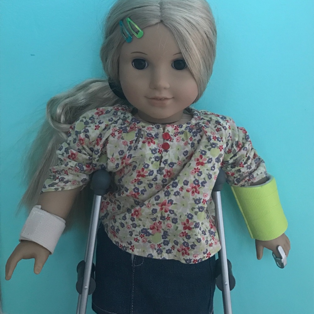 American girl doll medical set l