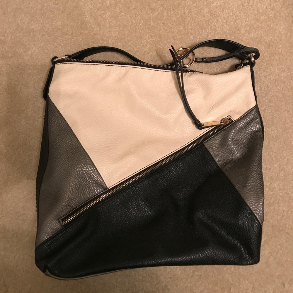 Jessica Simpson purse