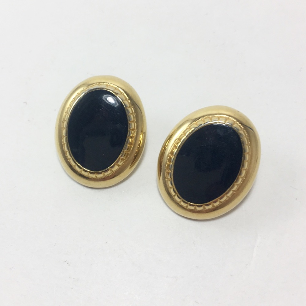 VINTAGE studs