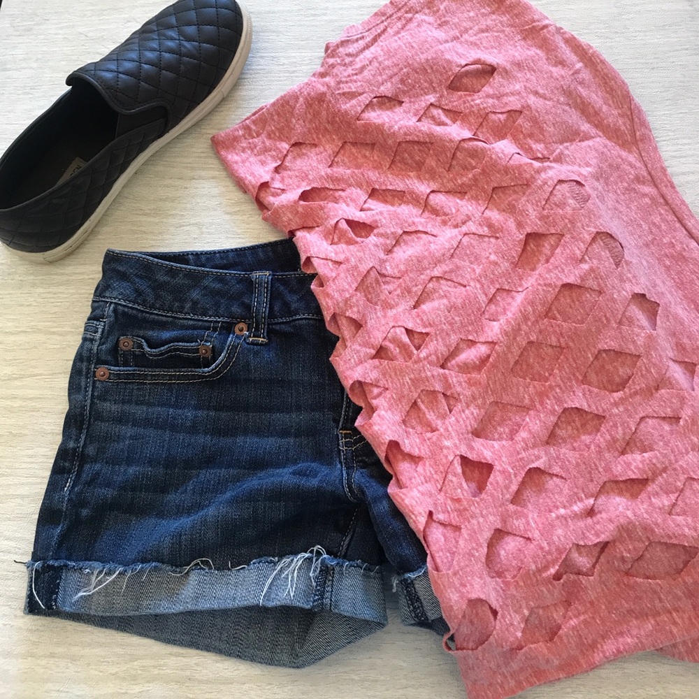 Pink cut-out back t-shirt