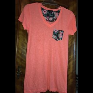 Coral tee, aztec pattern. Rue 21, Size- XS