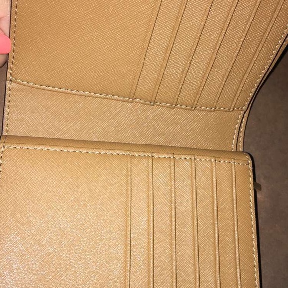 Tory Burch wallet new Authentic - Picture 2 of 4