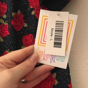 Size Large Nicole LuLaRoe dress