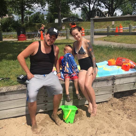 Meet your Posher, Kaity - Picture 2 of 2