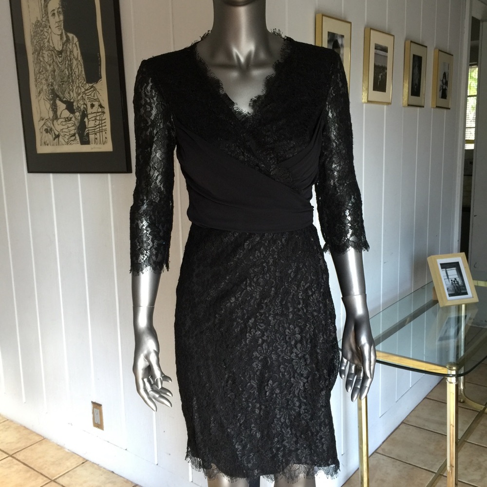 DIANE VON FURSTENBERG Elisabeth Lace Wrap Dress 8