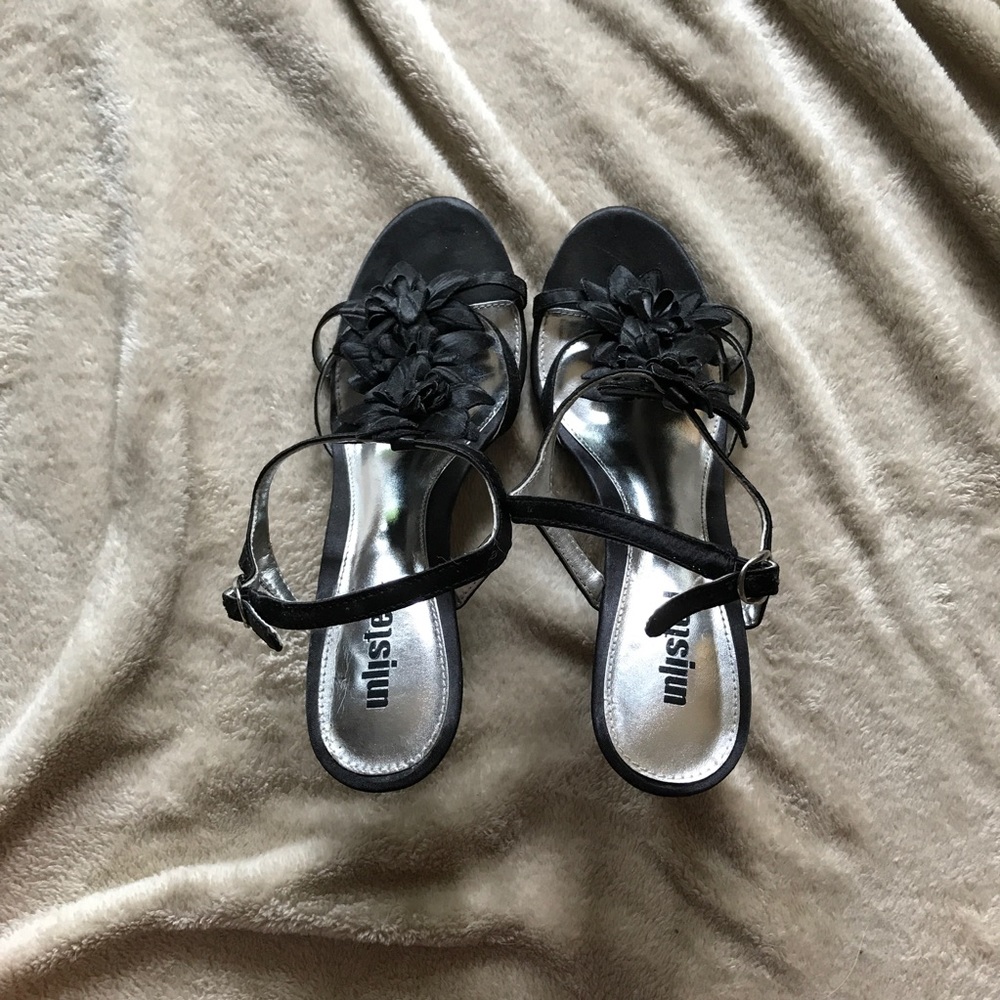 Gorgeous Black/Silver Heals