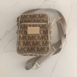 Michael Kors Crossbody