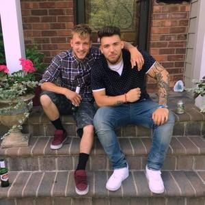 Meet your Posher, Chris