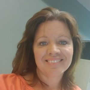 Meet your Posher, Gina golden