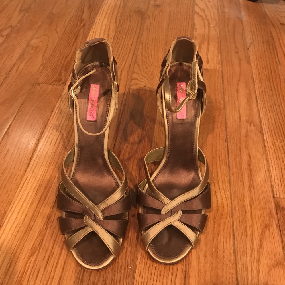 Betsey Johnson Satin Strappy Sandals w Pink Bottom