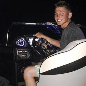 Meet your Posher, Cole