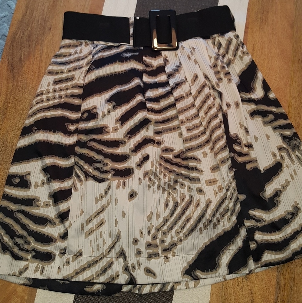 Worthington skirt with wide belt