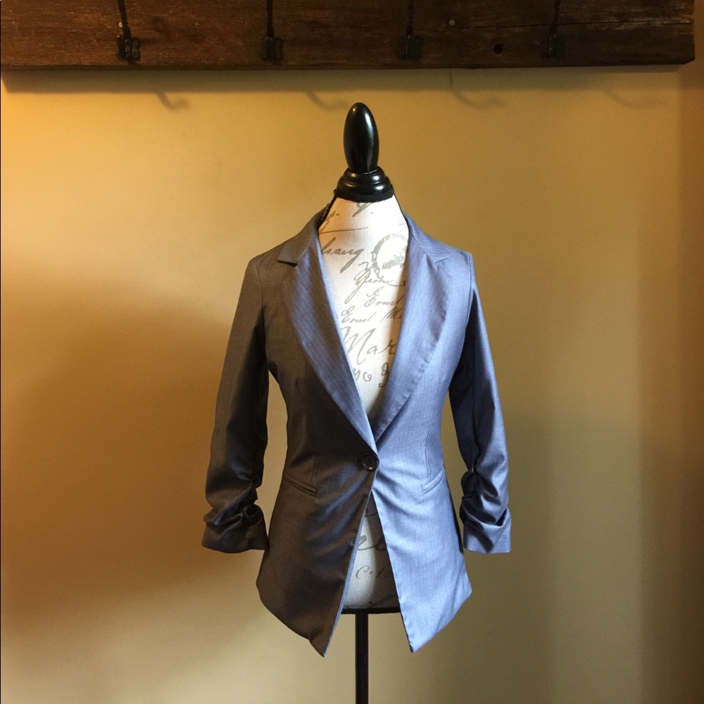 Gibson blue pinstriped quarter sleeve blazer