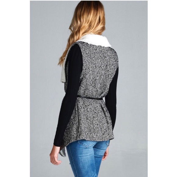 LAST Black & White Fur Tweed Vest Jacket - Picture 3 of 4