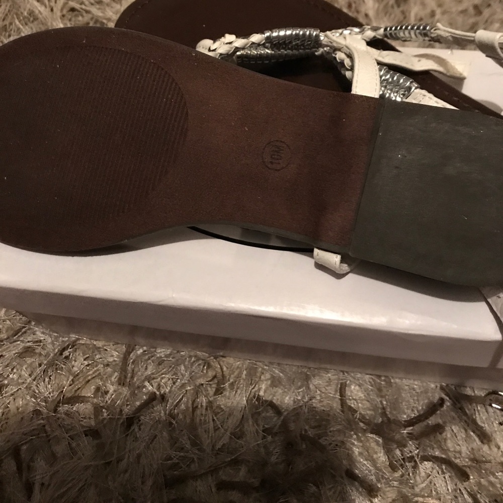 Sandals - Picture 4 of 4