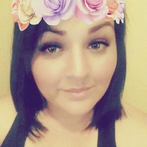 Meet your Posher, Monica