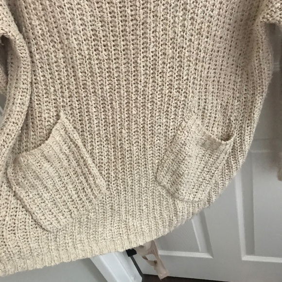 Beige off the shoulder sweater sold - Picture 2 of 6