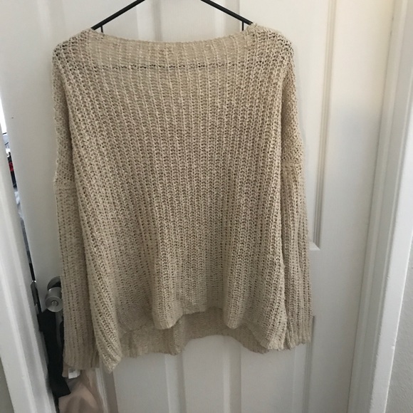 Beige off the shoulder sweater sold - Picture 4 of 6