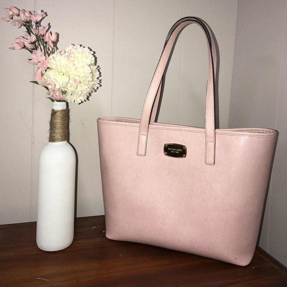 Light Pink Michael Kors Purse