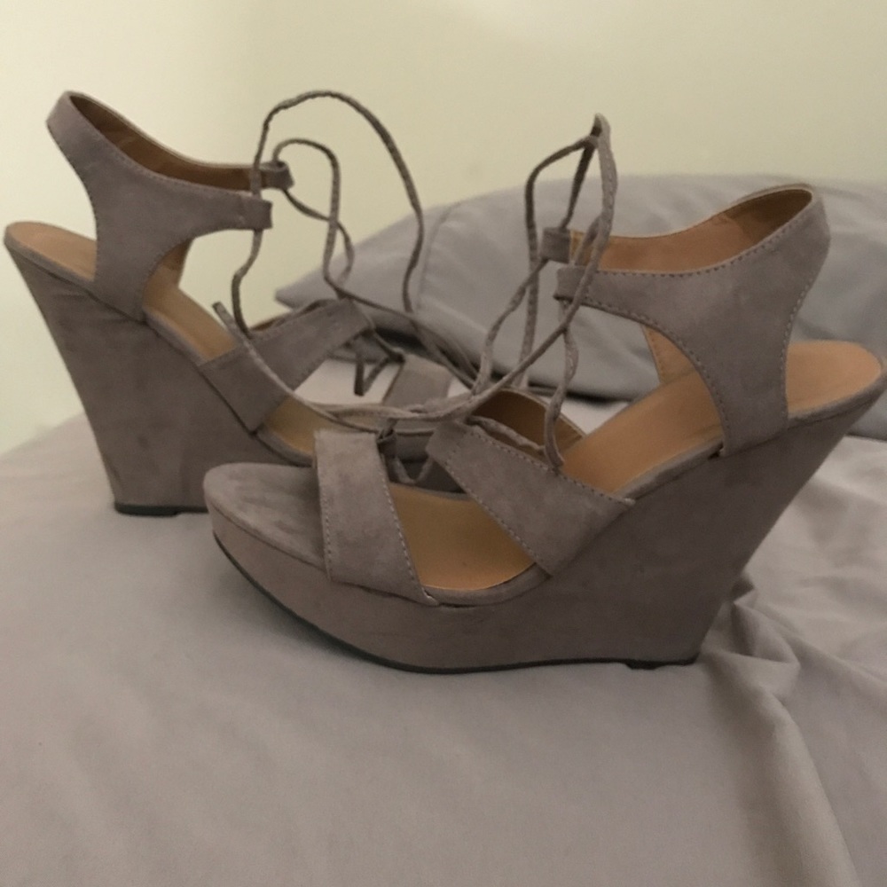 Heels never worn