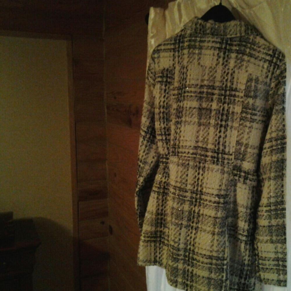 Jacket - Picture 3 of 3