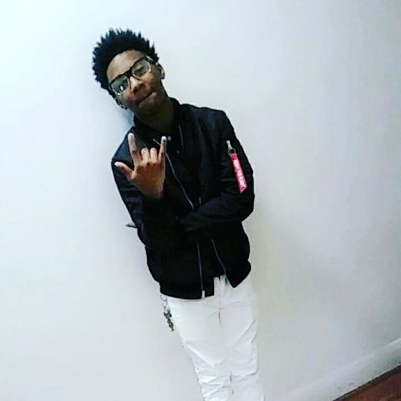 Meet your Posher, Marcellus - Picture 1 of 1