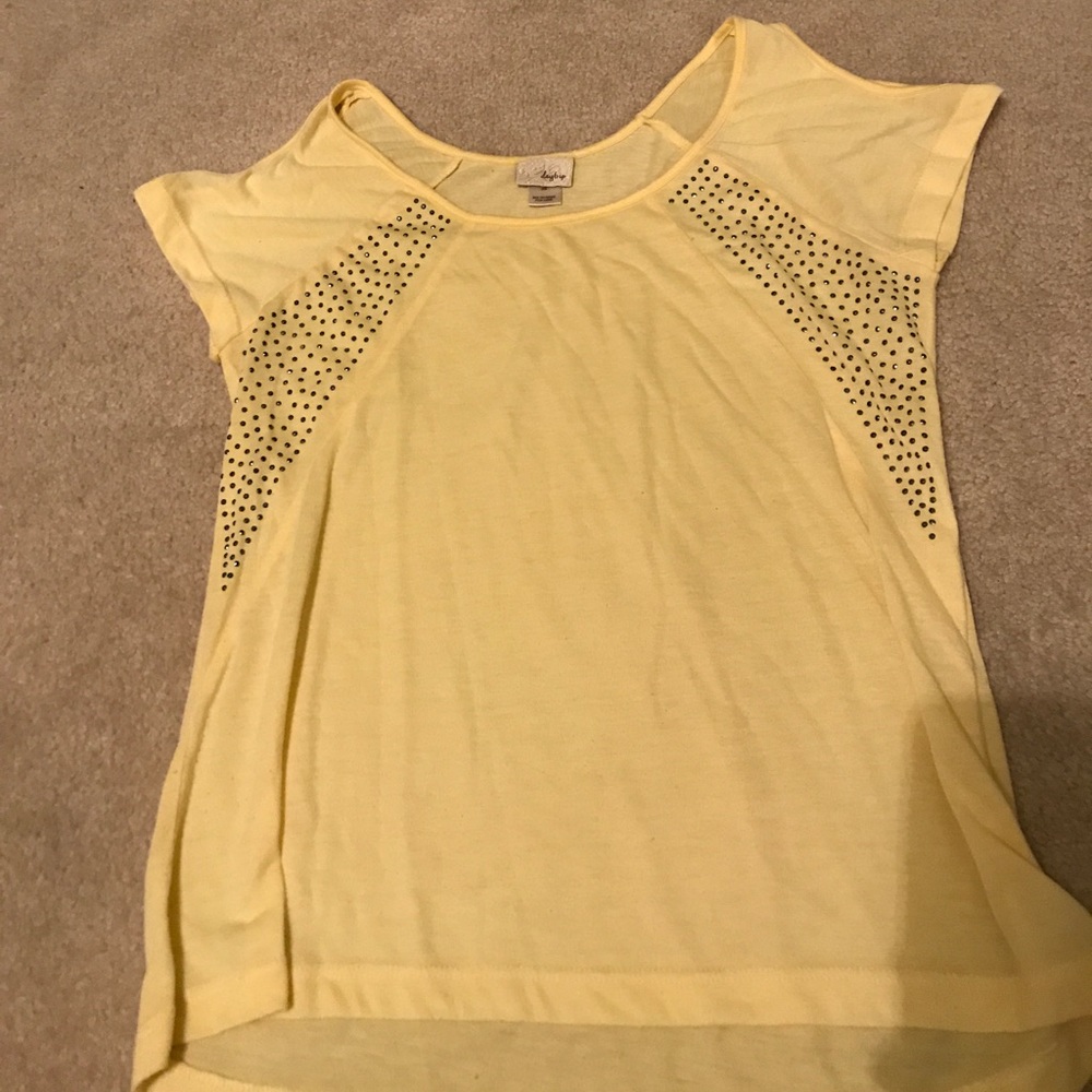 Daytrip shoulder cutout too