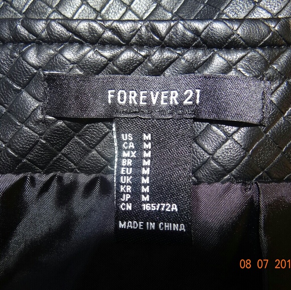 Forever 21 Black Faux Leather Skirt - Picture 5 of 6