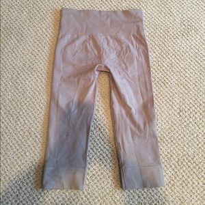 Lululemon crops