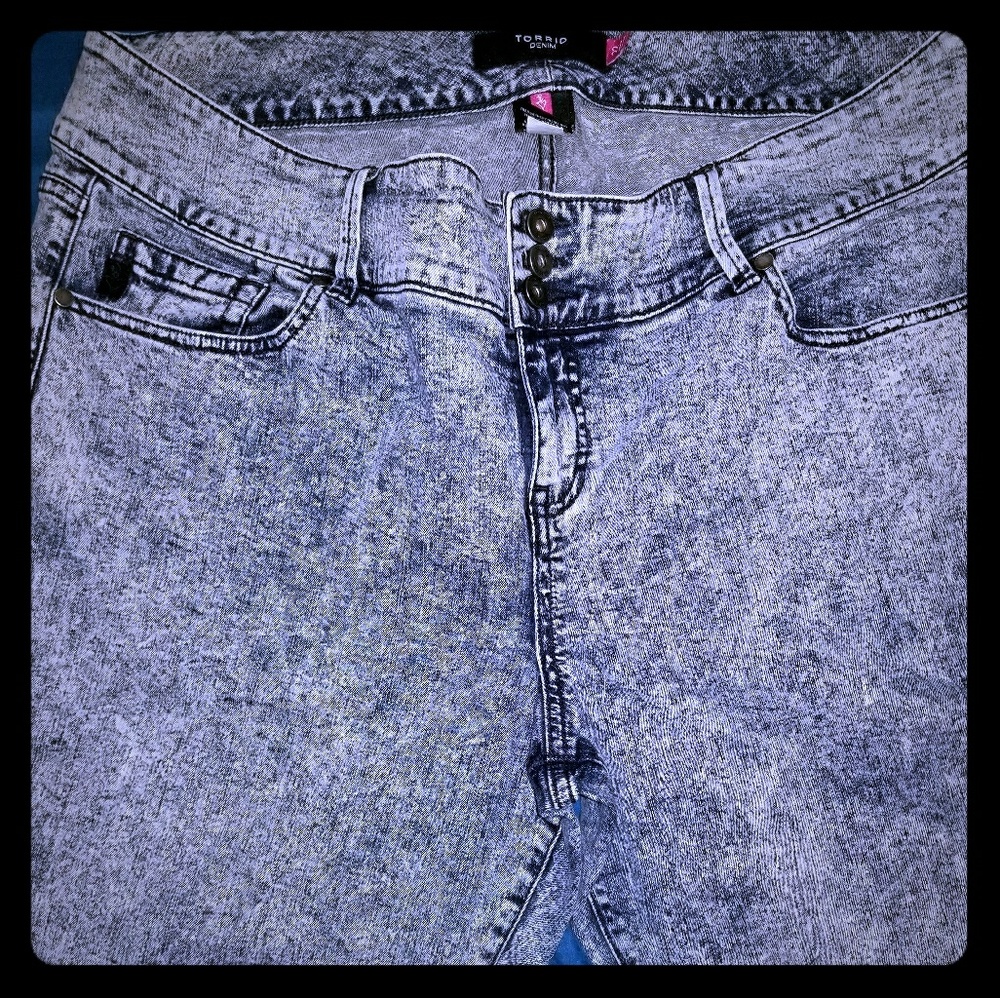 Acid washed jeans