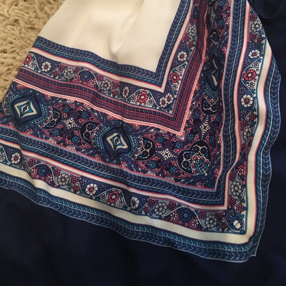 Romper - Picture 2 of 7