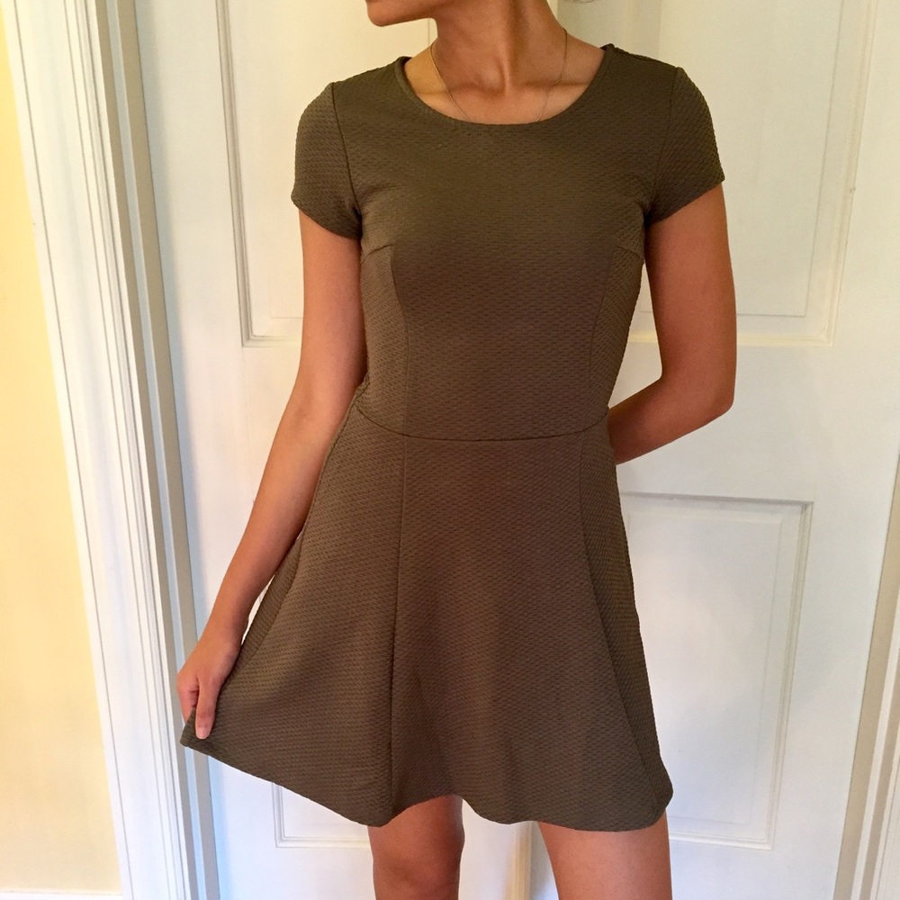 H&M Olive Green Summer Skater Dress BRAND NEW