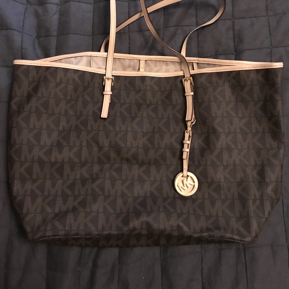 MICHAEL KORS Logo Tote (Brown)