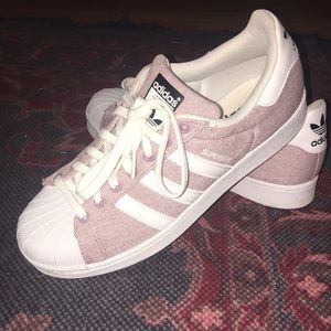 Women's Adidas Superstars!