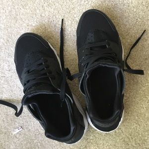 Nike Air Huarache Shoes