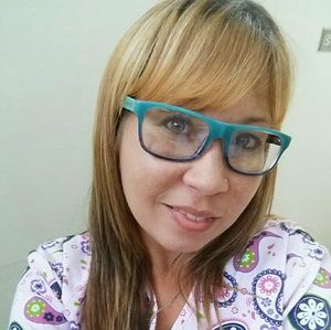 Meet your Posher, Eva