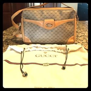 Gucci cross body handbag