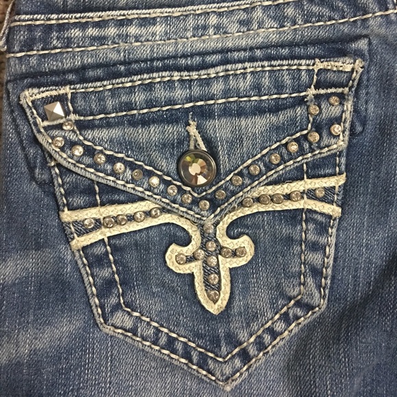 Rock Revival Capris - Picture 3 of 4