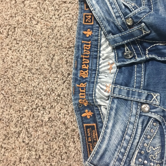 Rock Revival Capris - Picture 4 of 4